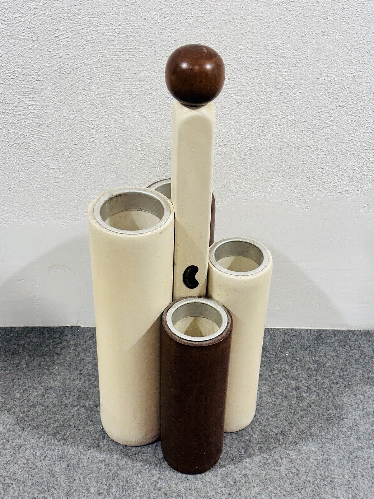Two-tone wood umbrella stand, 1970s 10