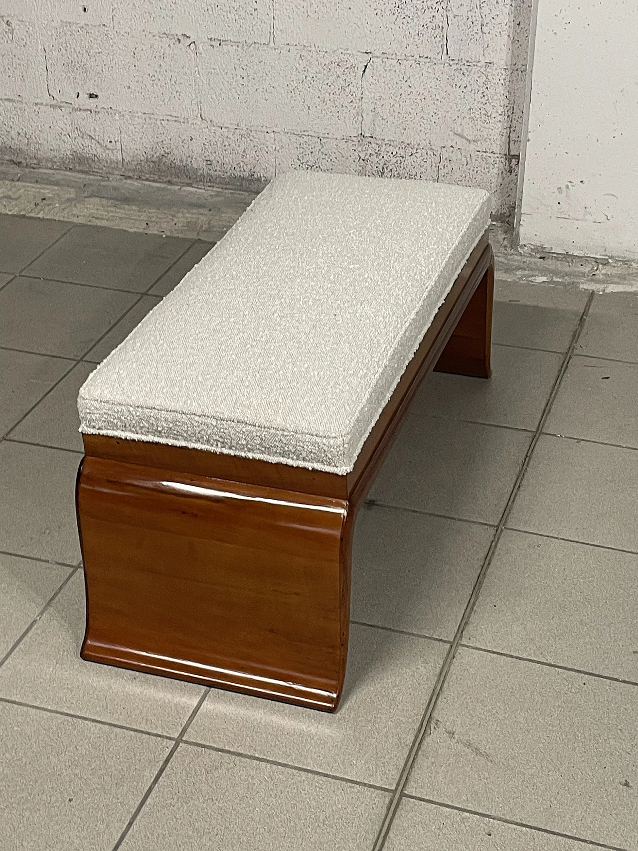 Art Deco bench in cherry wood and bouclé, 1940s 5