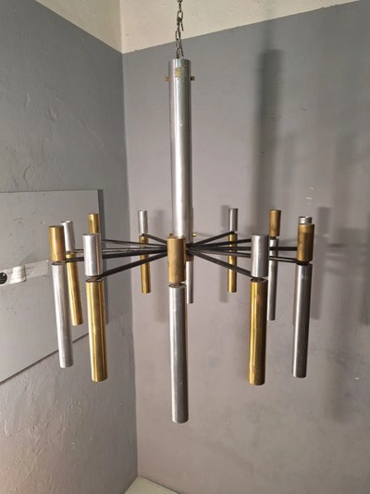 Lampadario 1147 in metallo cromato e ottone di Stilnovo, anni '50 8