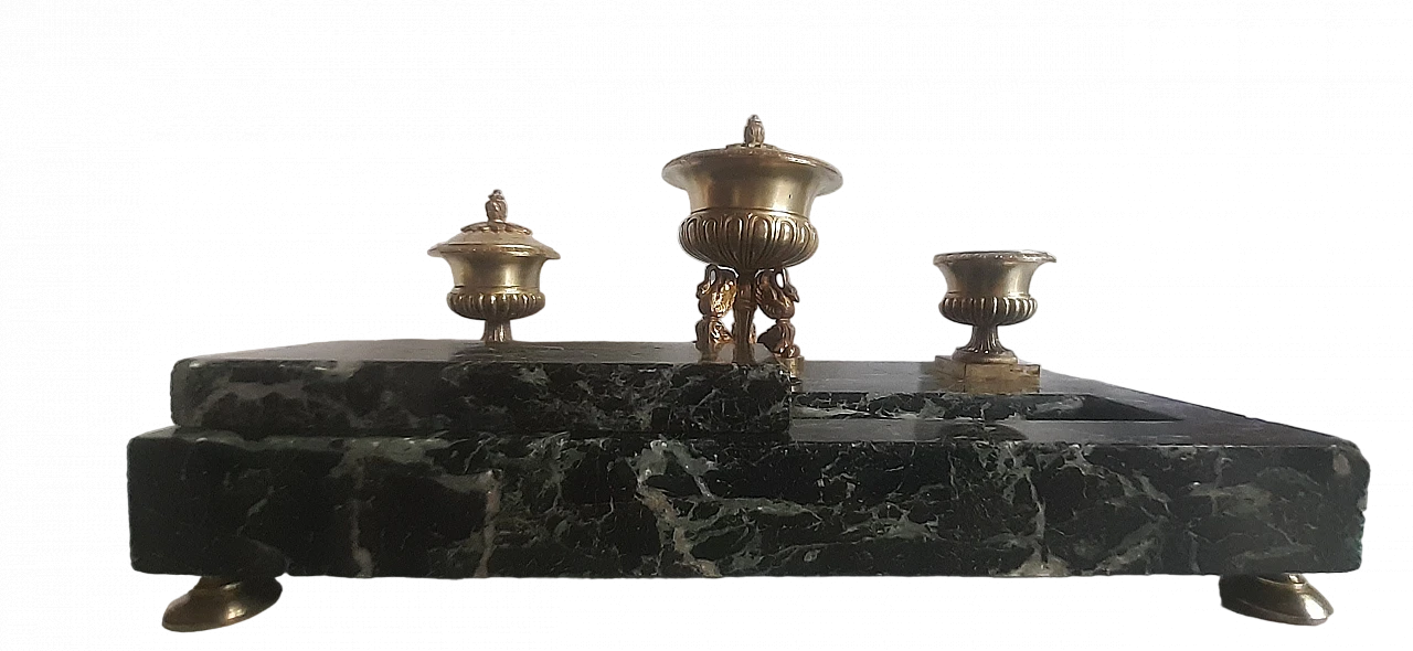 Green marble and brass inkwell, mid-19th century 12