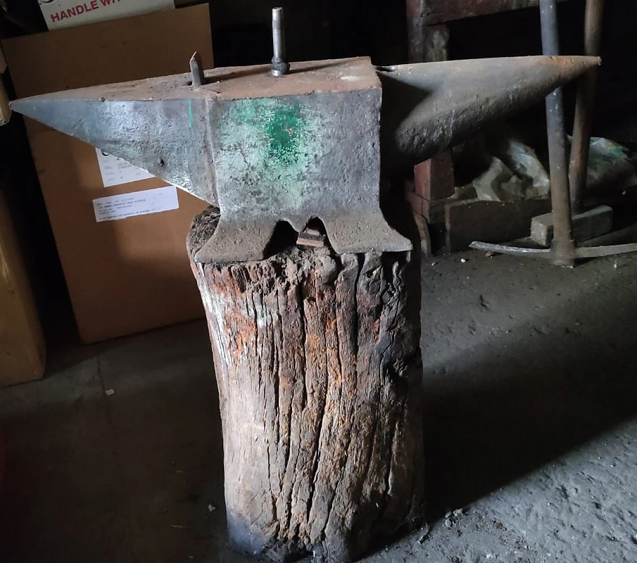 Incudine in ferro da fabbro, anni '50 4