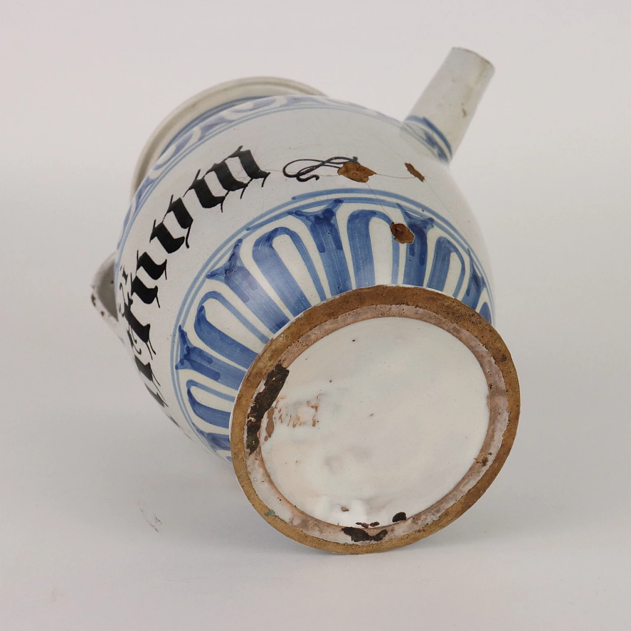 Brocca da farmacia in maiolica di Bassano, metà '700 8
