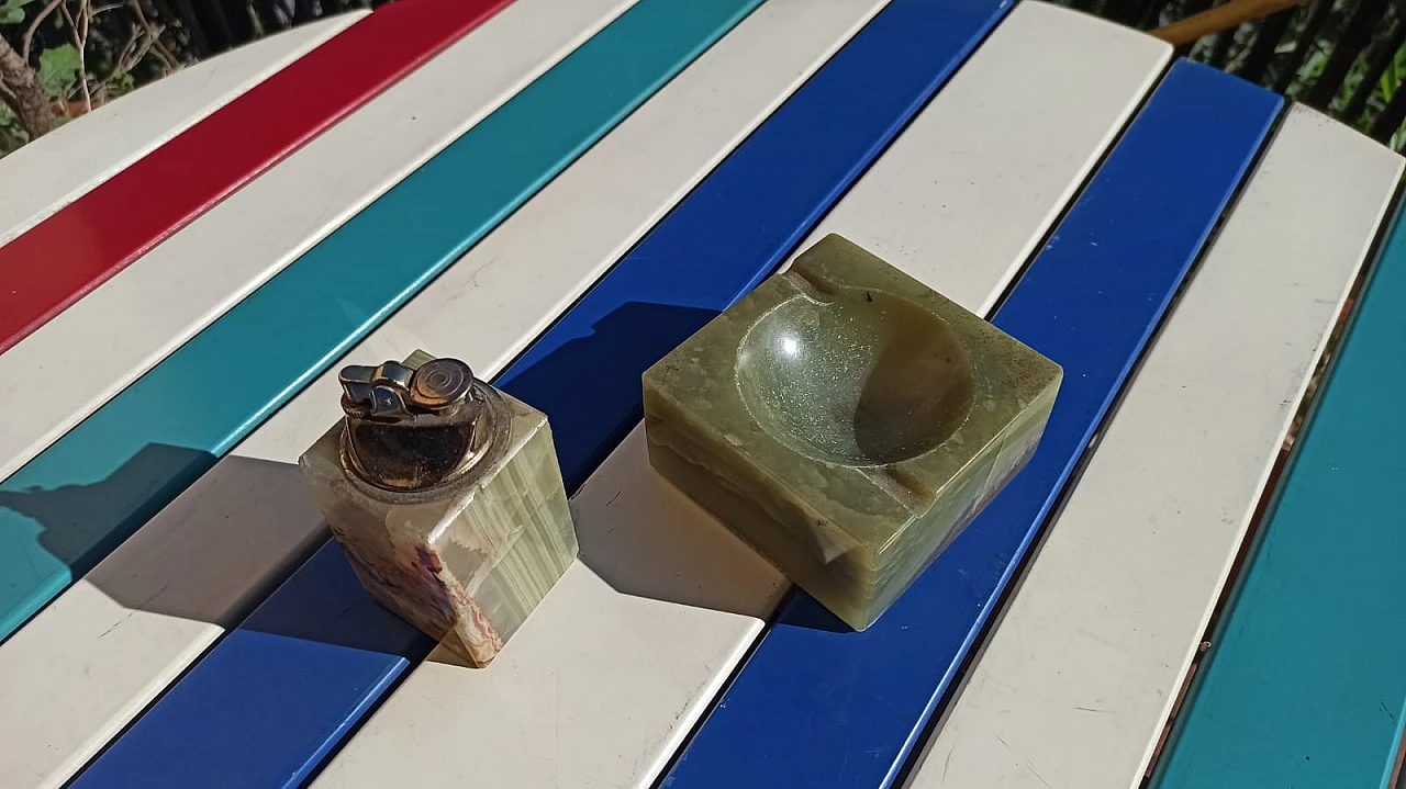 Accendino e posacenere in onice, anni '40 7