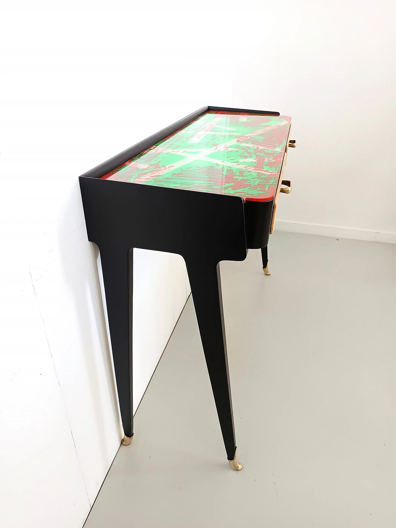 Consolle in faggio nero con piano in vetro rosso e verde, anni '50 7