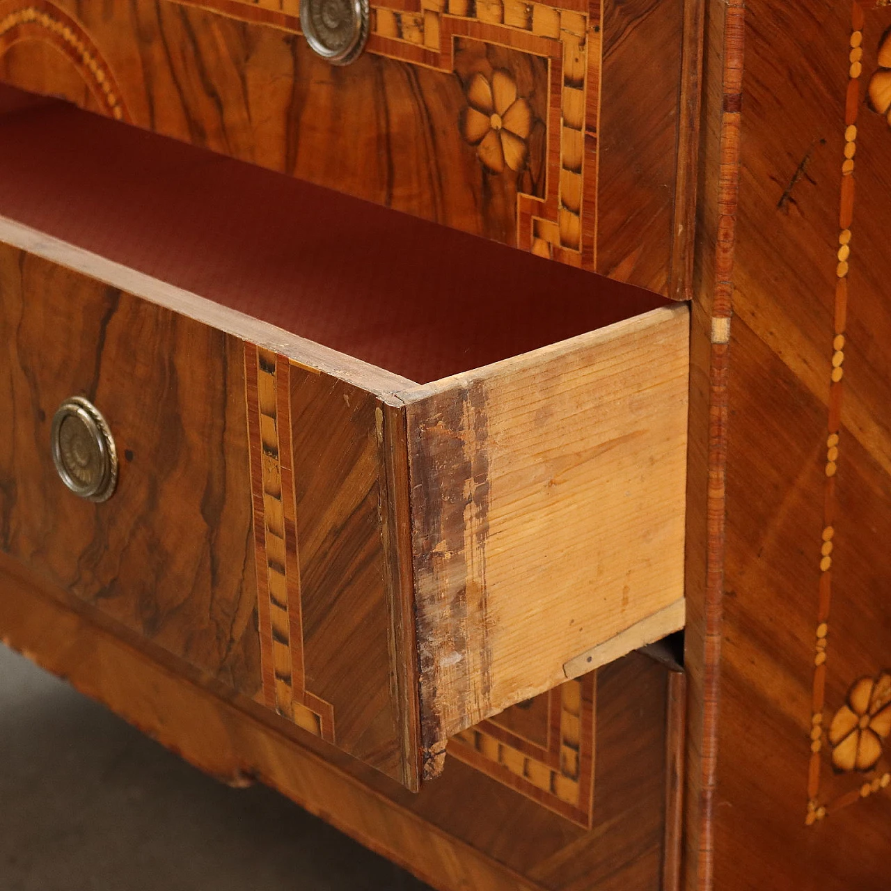 Coppia di comò Luigi XVI in legno intarsiato 6