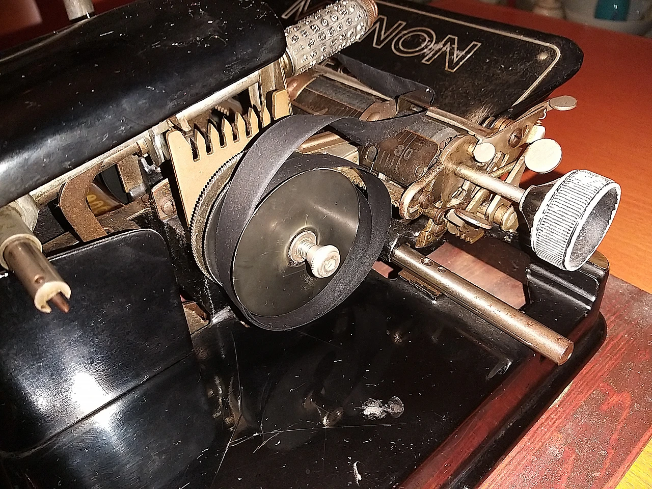 Macchina da scrivere con puntatore Aeg Mignon, inizio '900 5