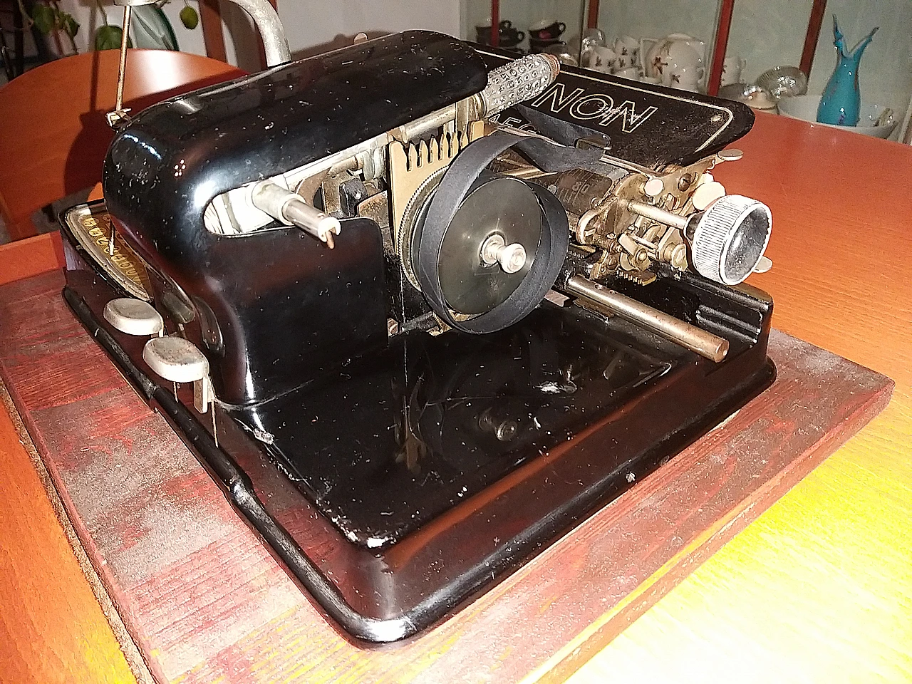 Macchina da scrivere con puntatore Aeg Mignon, inizio '900 6