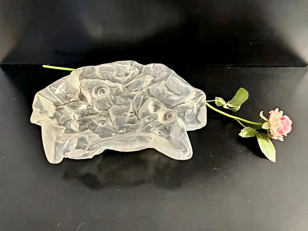 Crystal ashtray with shells by Jolanda Prinsen, 1970s 2