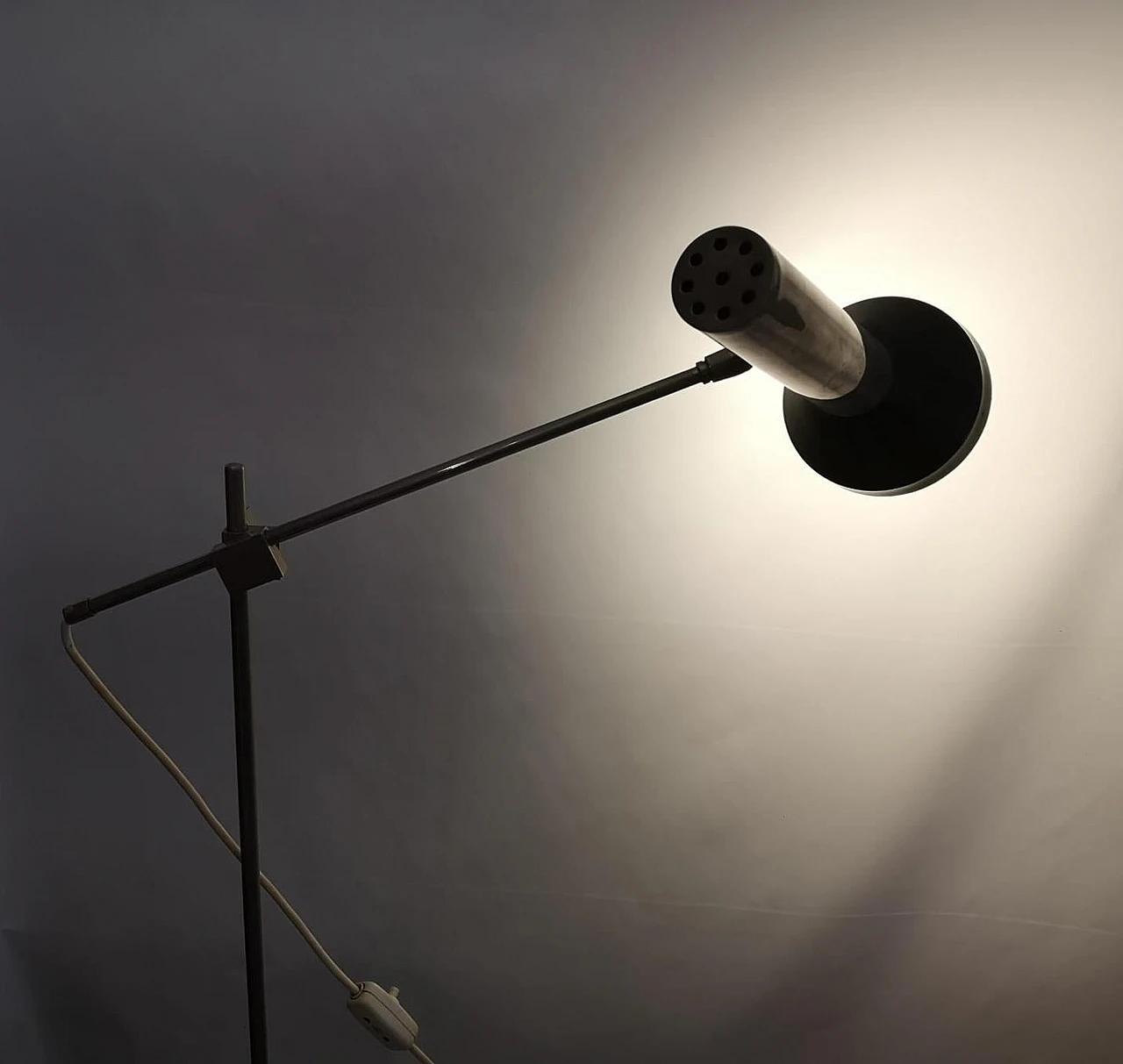 Articulated floor lamp by Omi, 1970s 6