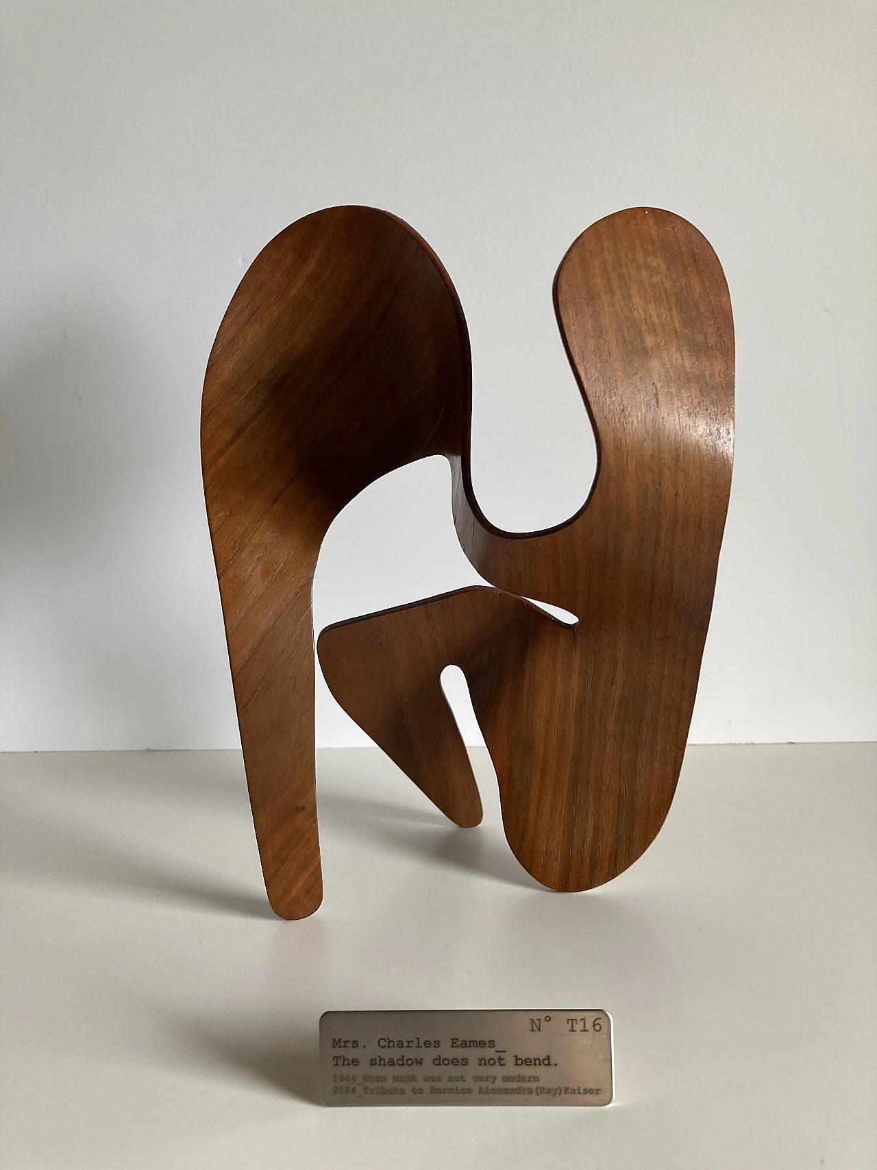 Mrs. Charles Eames, The shadow does not bend, walnut plywood sculpture 42