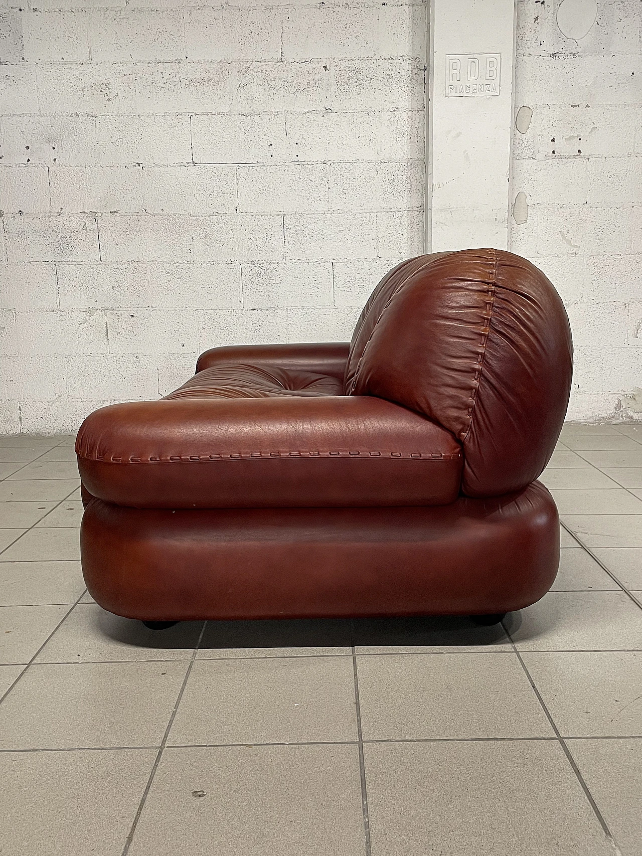 Sapporo two-seater sofa by Mobil Girgi, 1970s 6