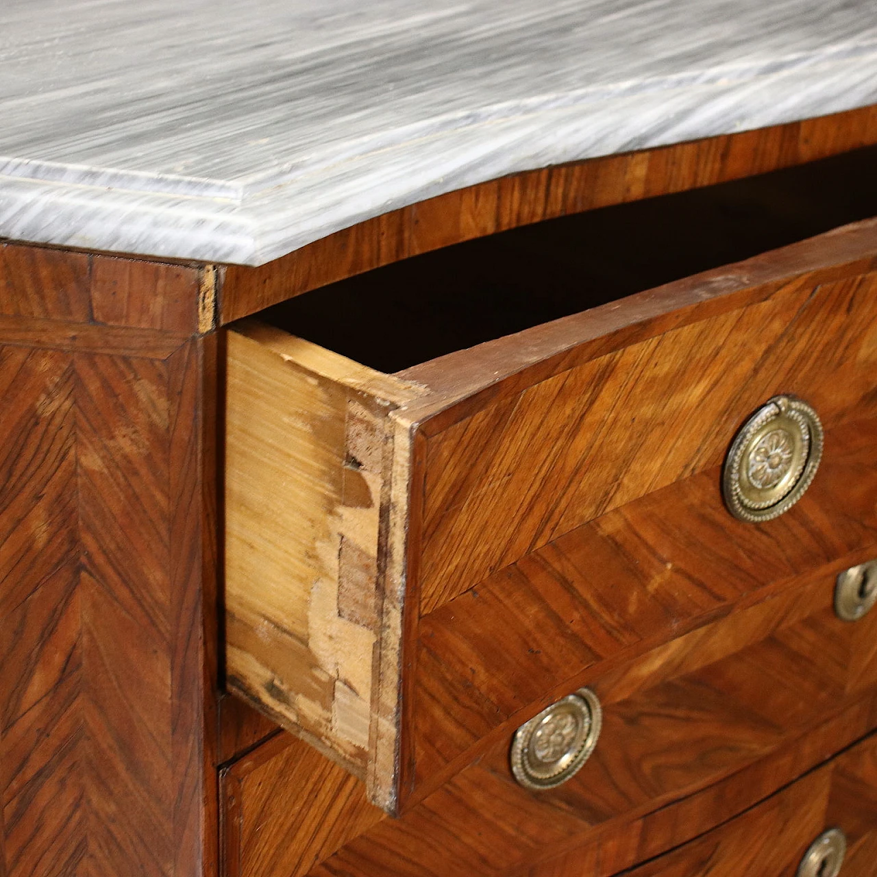 Cassettone neoclassico piemontese con piano in marmo, '700 5