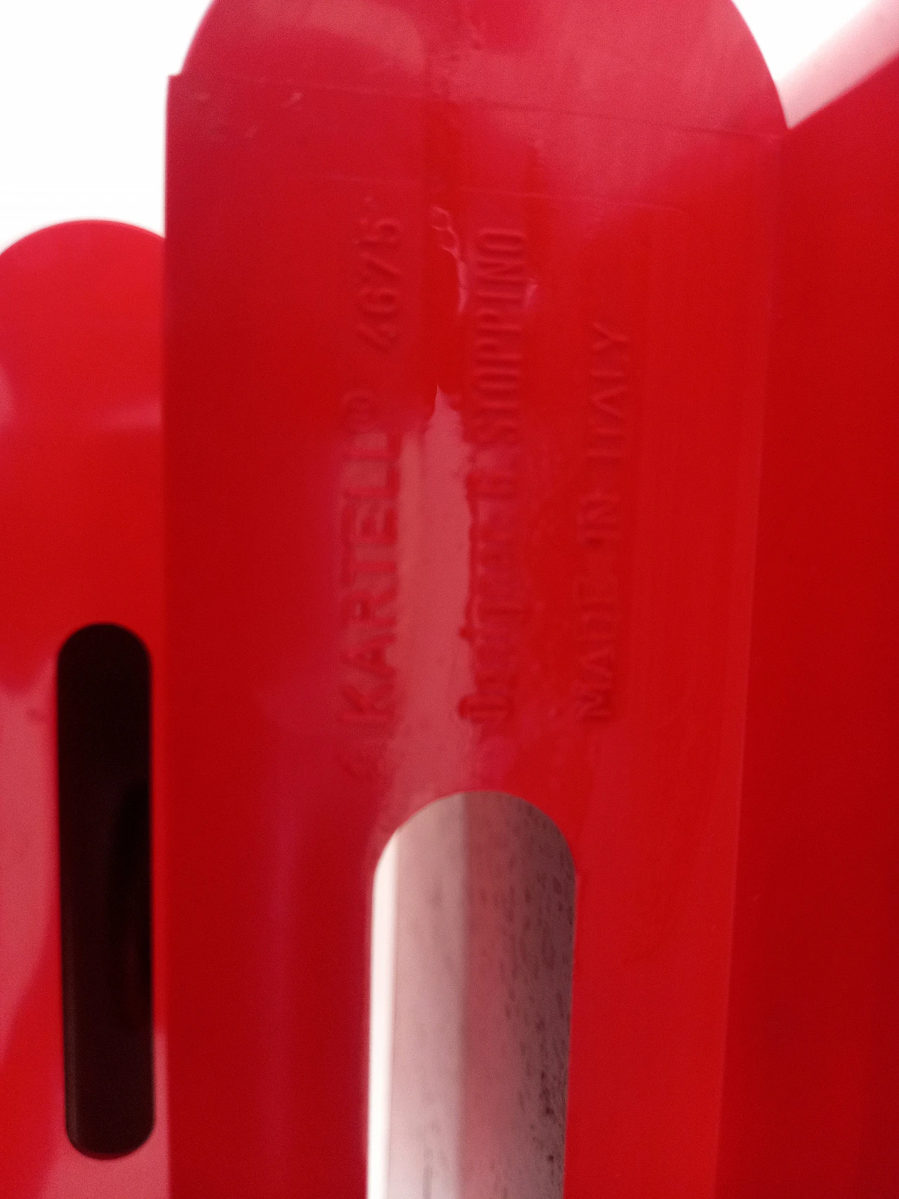 Porta riviste 4675 rosso di Giotto Stoppino per Kartell, anni '70 5