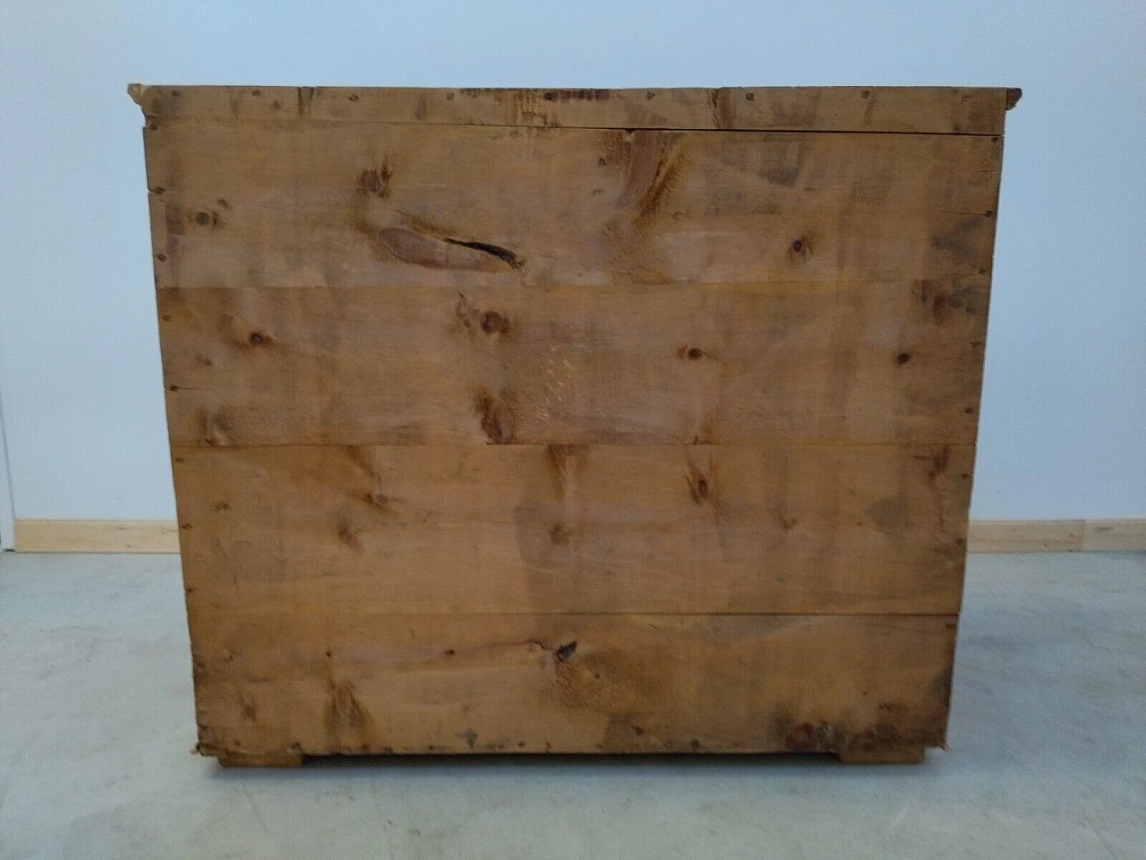 Cassettone tirolese in cirmolo massello, metà '800 17