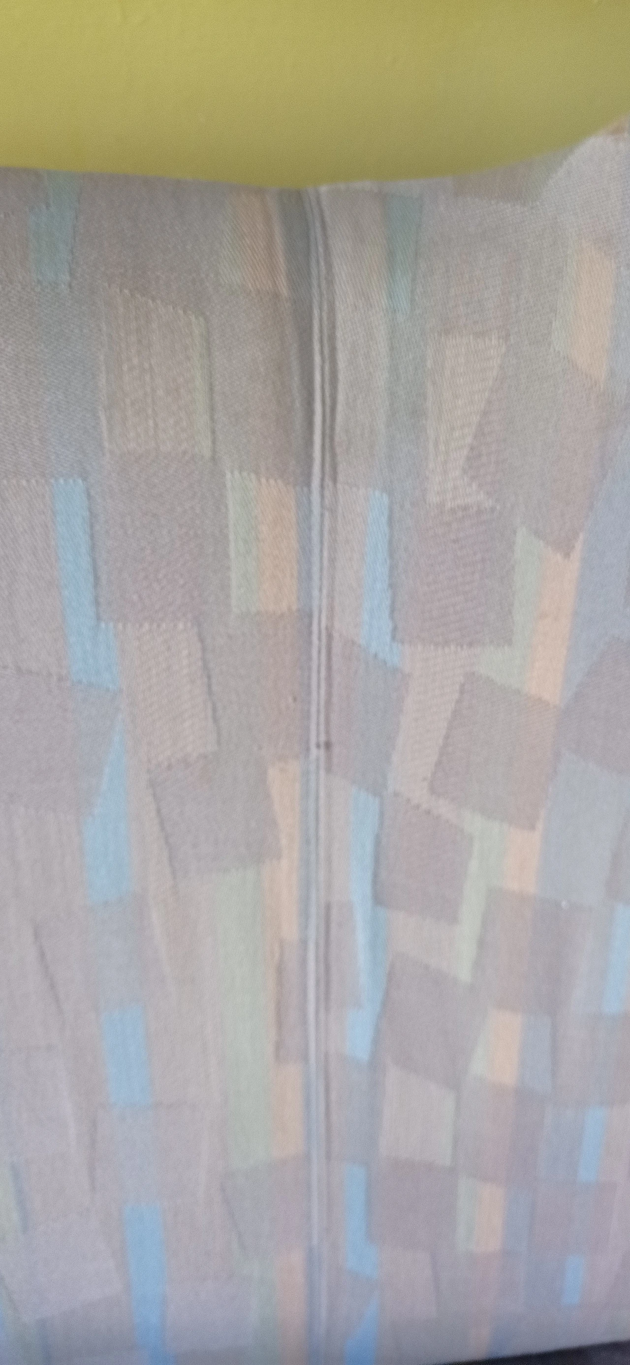 Poltrona Torsi in tessuto geometric di Paolo Deganello per Cassina 15