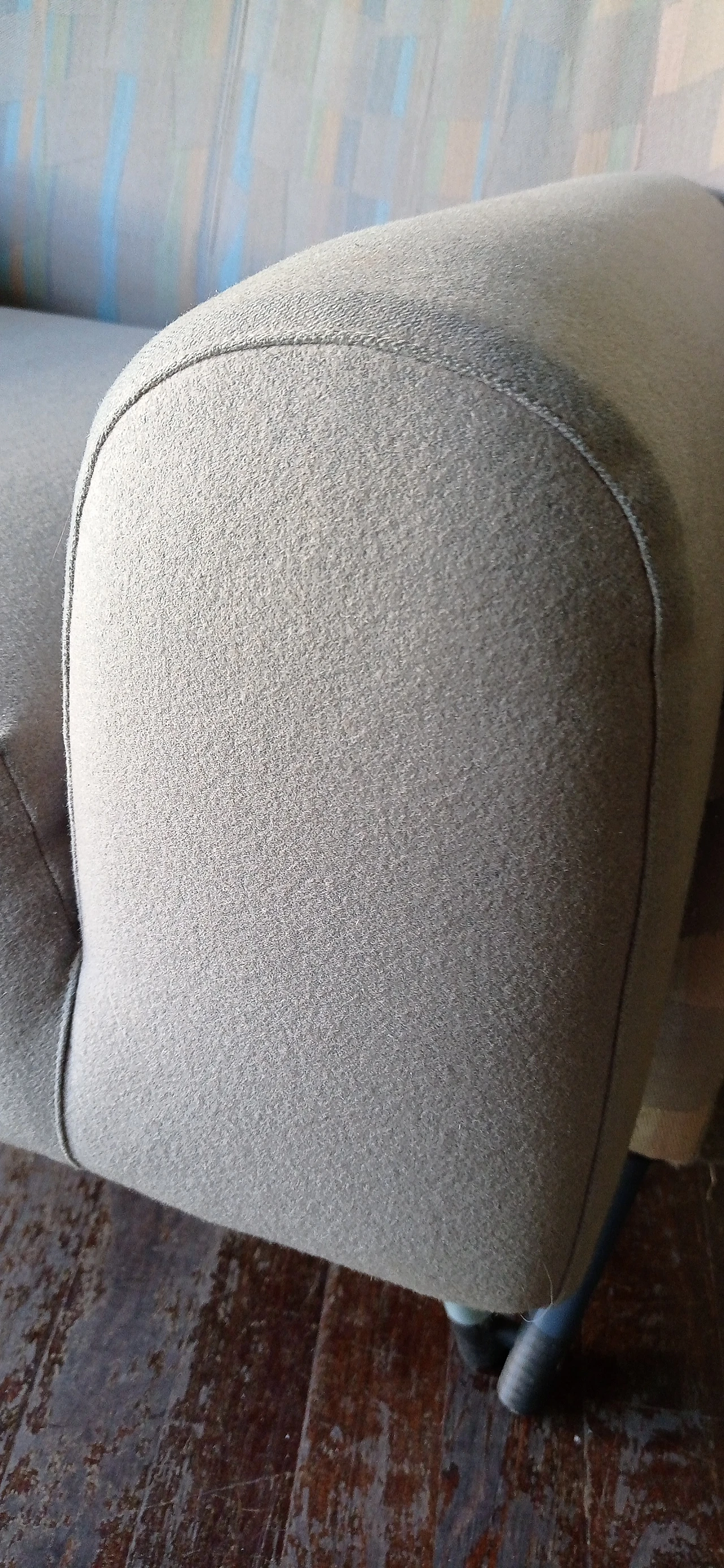 Poltrona Torsi in tessuto geometric di Paolo Deganello per Cassina 126