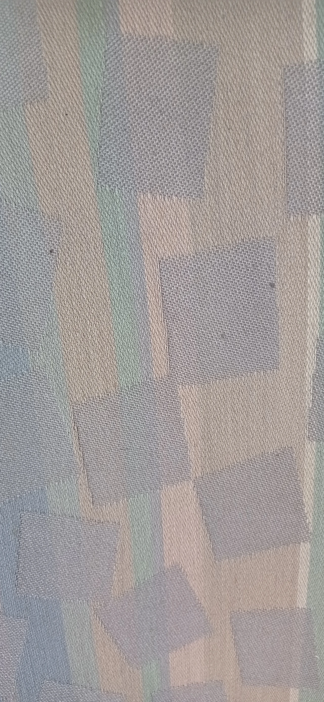 Poltrona Torsi in tessuto geometric di Paolo Deganello per Cassina 134