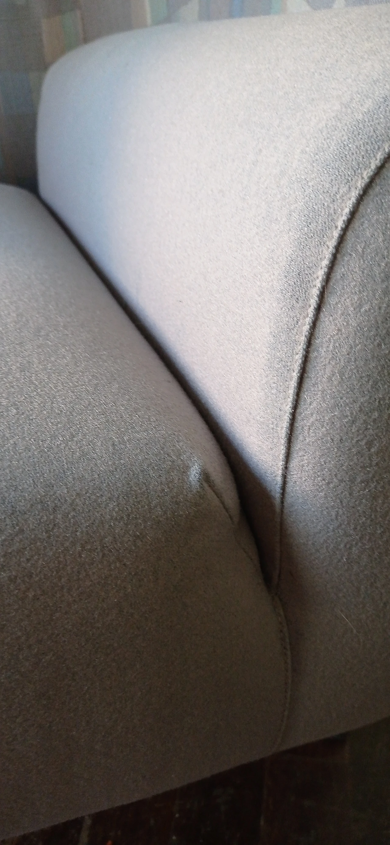 Poltrona Torsi in tessuto geometric di Paolo Deganello per Cassina 171