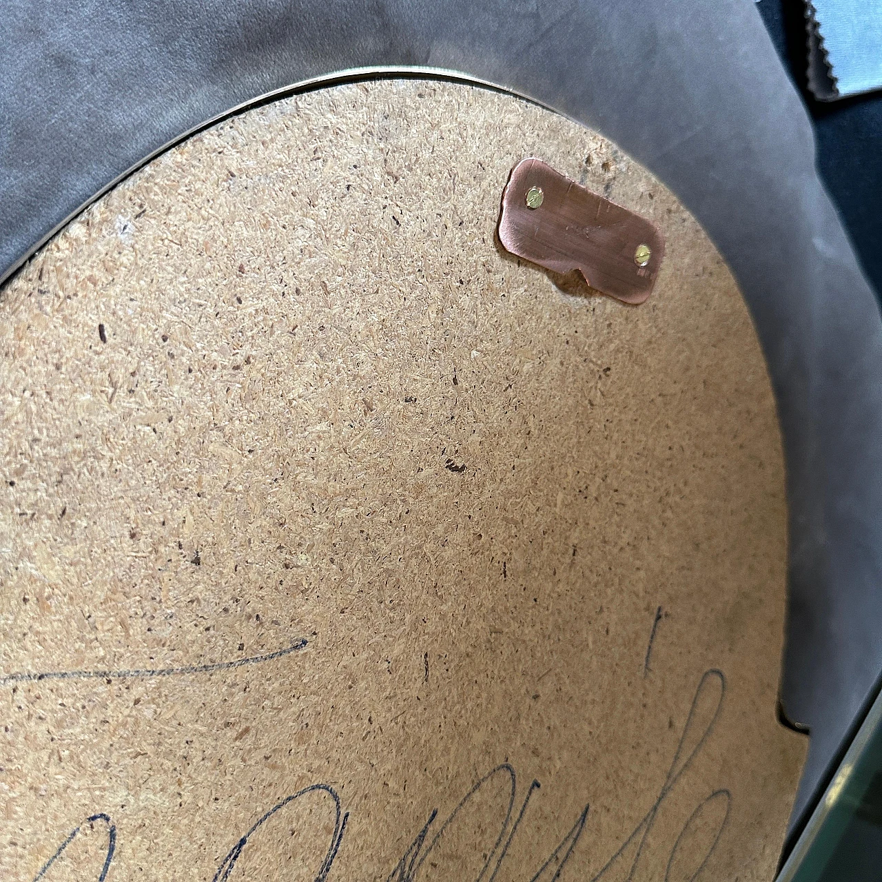 Shield wall mirror in brass in Gio Ponti style, 1950s 8