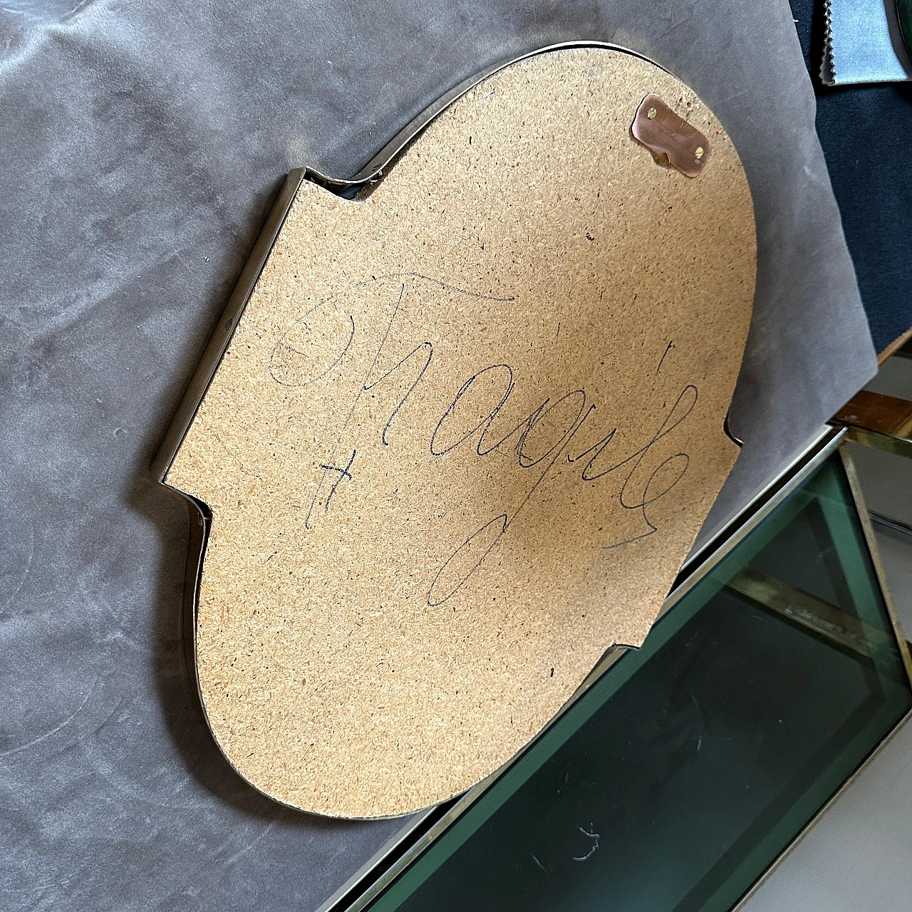 Shield wall mirror in brass in Gio Ponti style, 1950s 9