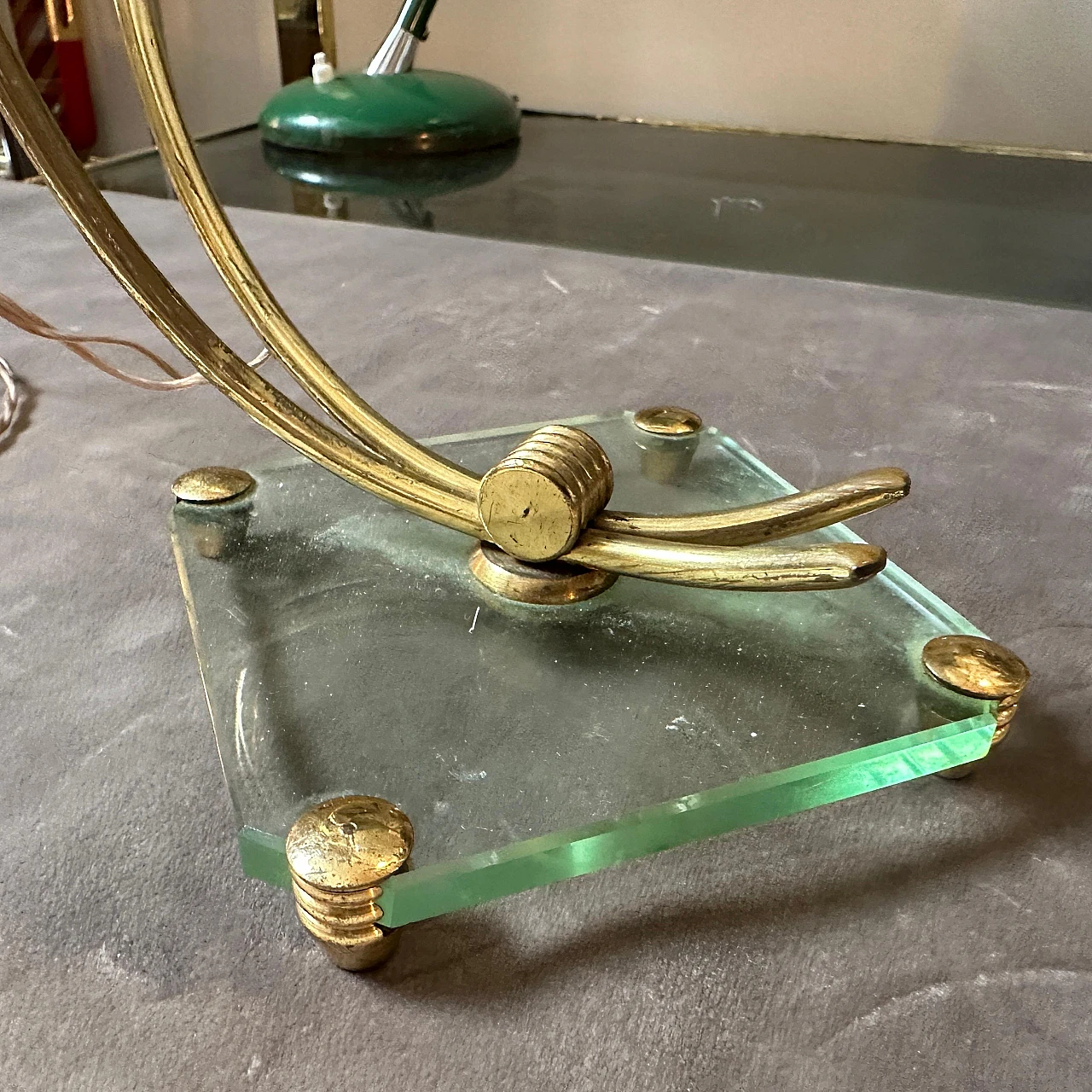 Lampada da tavolo in ottone e vetro in stile Fontana Arte, anni '50 6