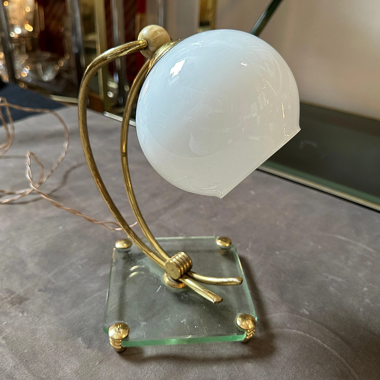 Lampada da tavolo in ottone e vetro in stile Fontana Arte, anni '50 11