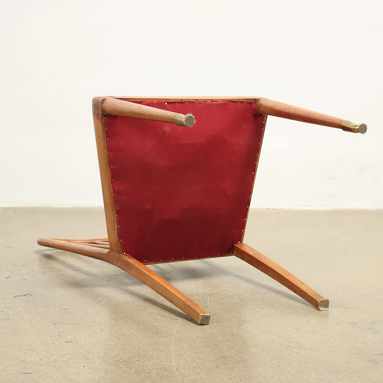 6 Sedie in legno con seduta in skai nello stile di Paolo Buffa, anni '50 8