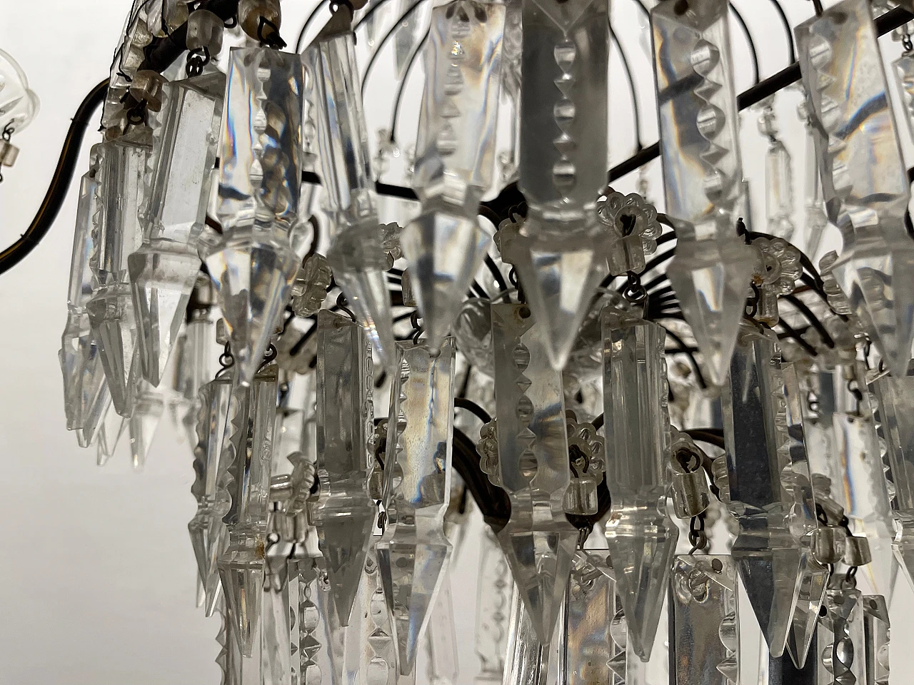 Coppia di lampadari a cascata in cristallo, anni '40 11