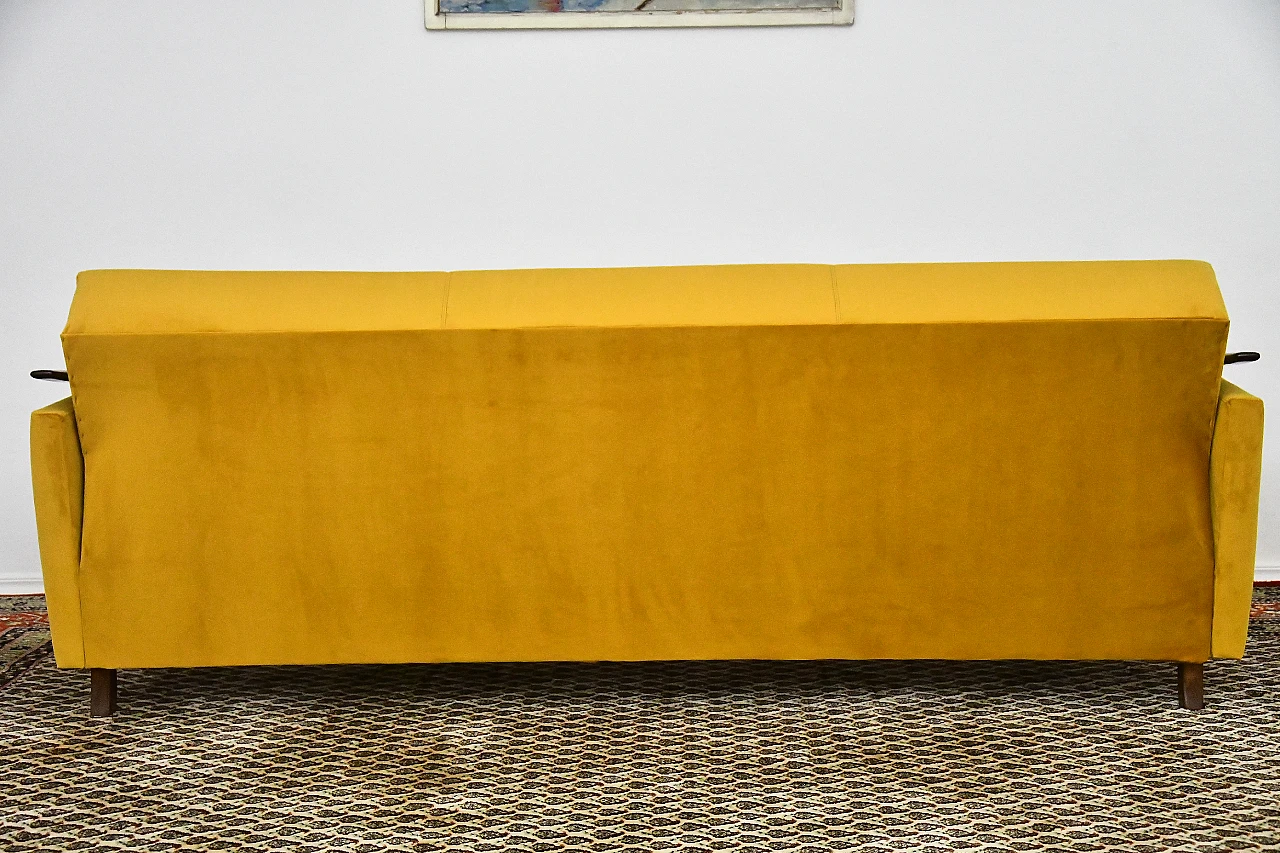Divano letto in stile scandinavo in faggio e velluto giallo, anni '60 8