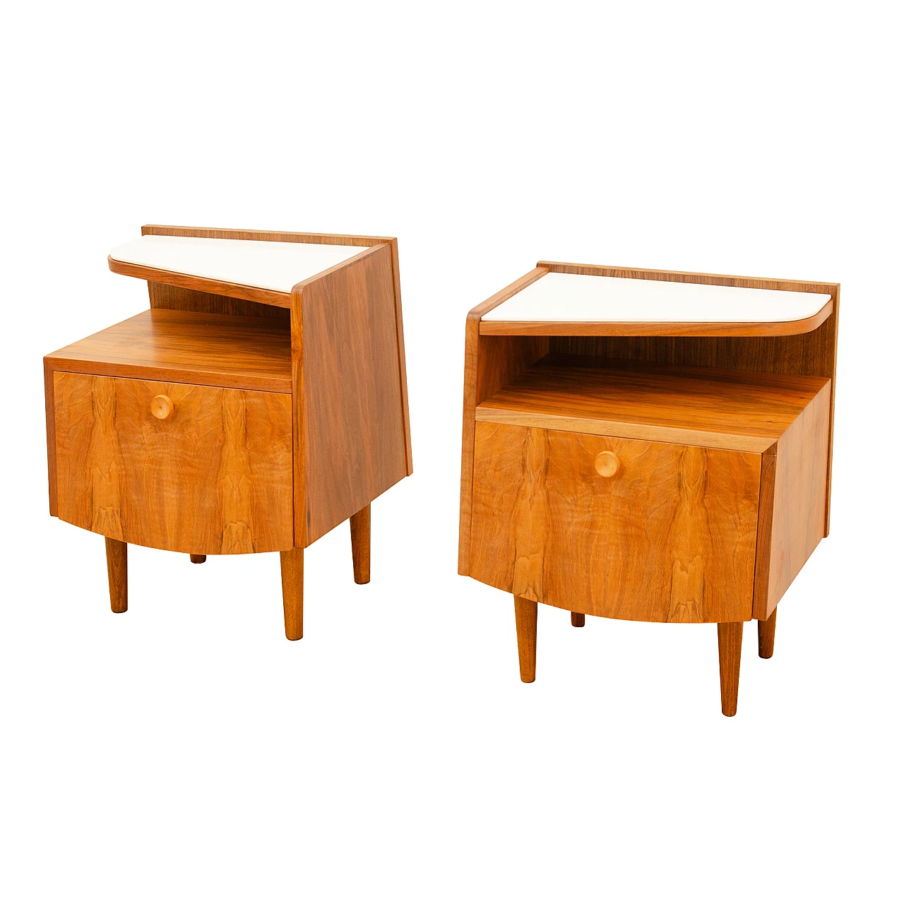 Coppia di comodini cecoslovacchi in faggio, anni '60 1