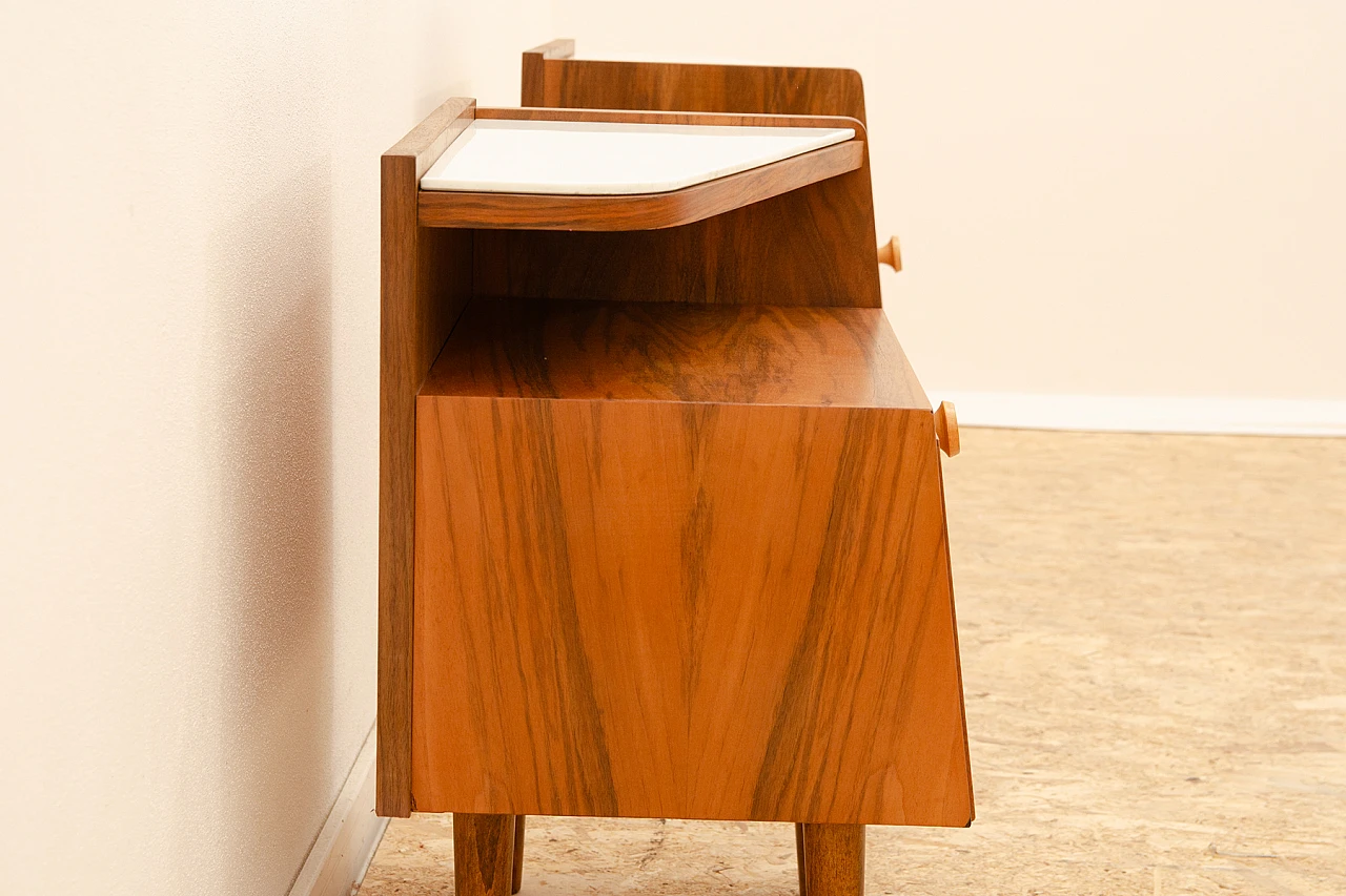 Coppia di comodini cecoslovacchi in faggio, anni '60 5