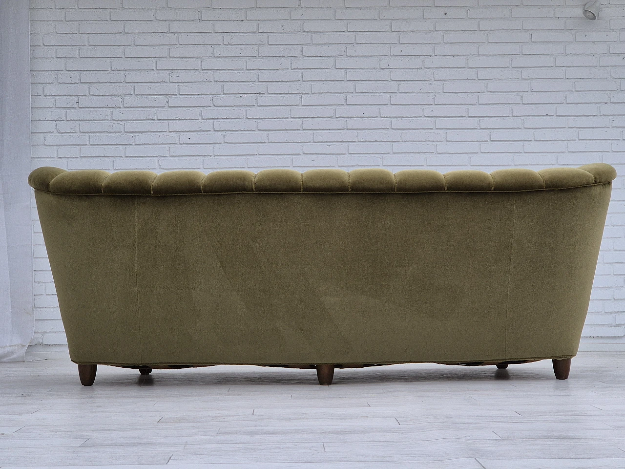 Danish three-seater Banana sofa by Central Møbler Odense, 1960s 5