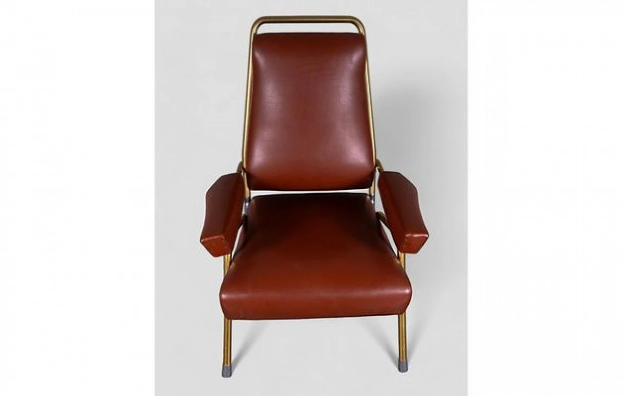 Poltrona in skai marrone con struttura in metallo dorato, anni '70 3