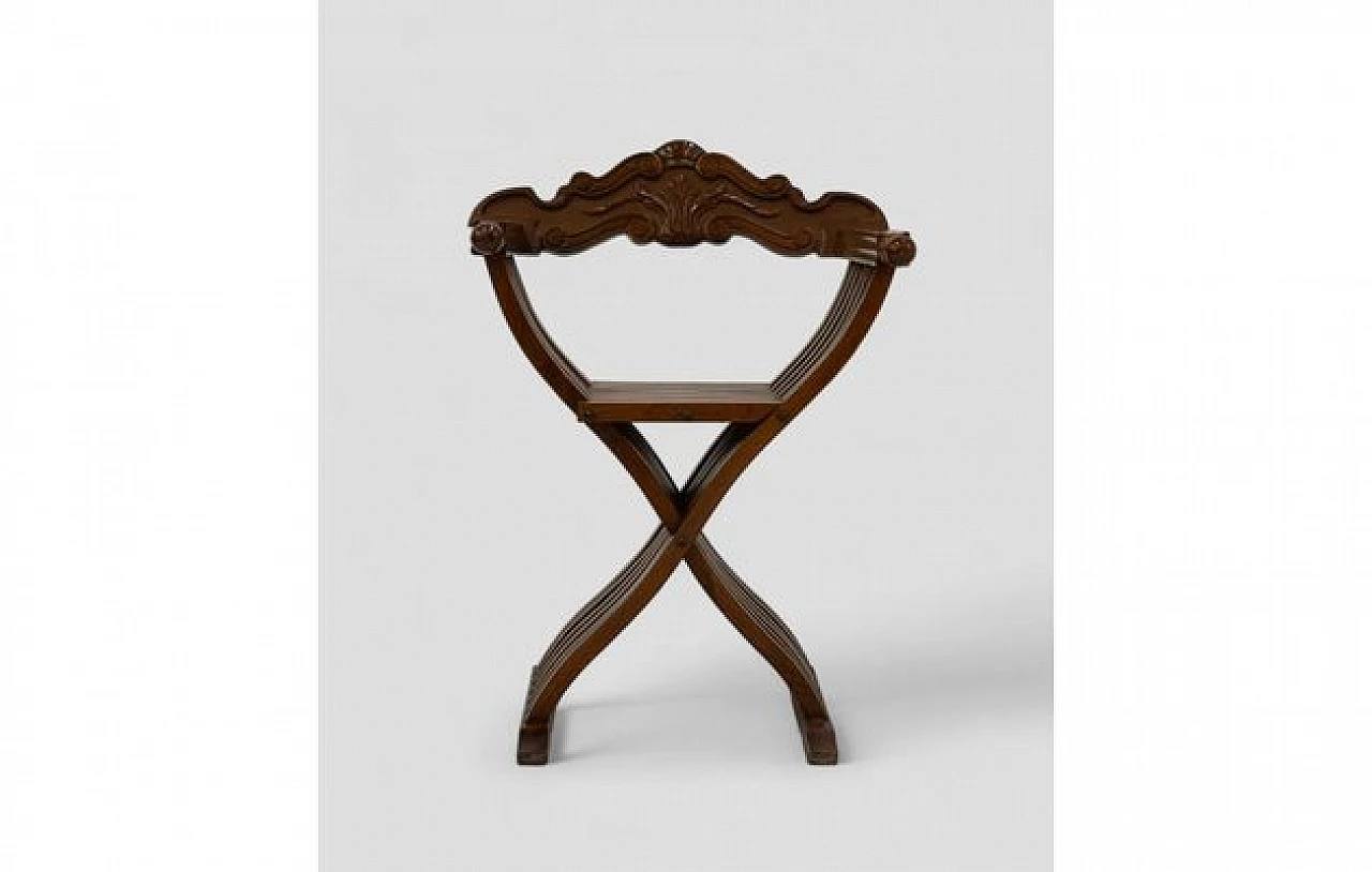 Sedia Savonarola in legno con intagli, anni '60 2