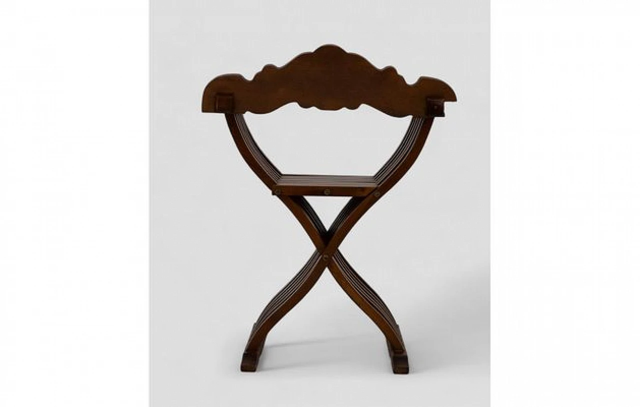 Sedia Savonarola in legno con intagli, anni '60 4