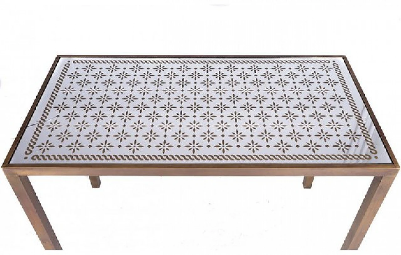 Tavolo in ottone con piano in specchio decorato, anni '60 3