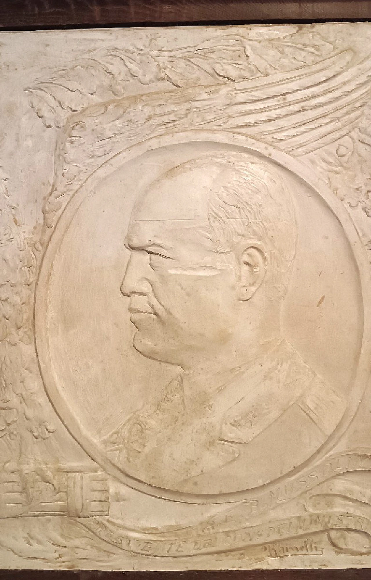 Bassorilievo in gesso di Vittorio Emanuele III e Mussolini, anni '20 7
