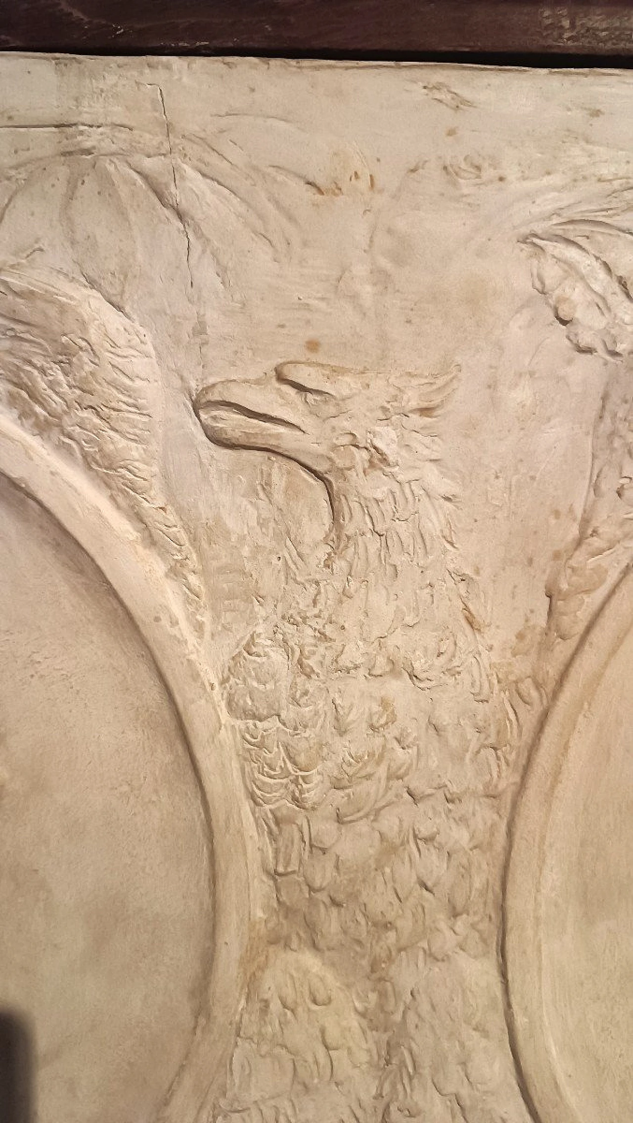 Bassorilievo in gesso di Vittorio Emanuele III e Mussolini, anni '20 8