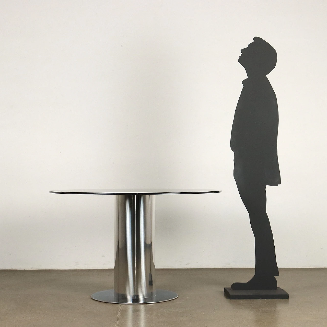 Table with chrome-plated metal and aluminium base and smoked glass top, 1970s 2