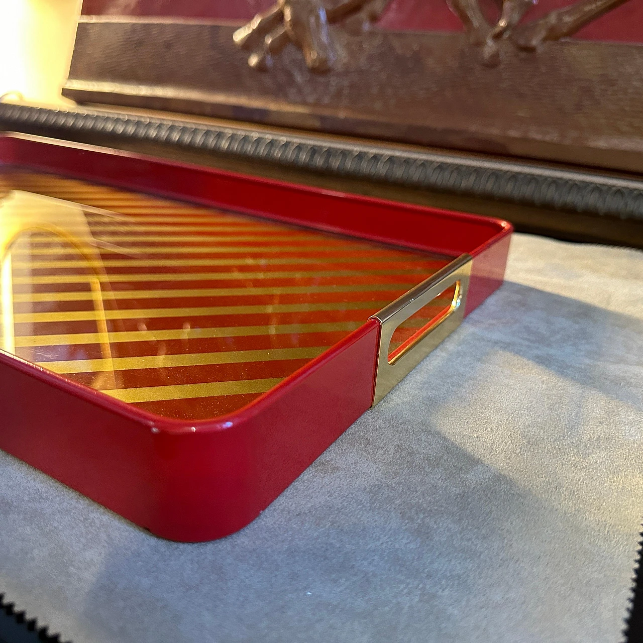 Rectangular metal tray painted gold and red, 1960s 11