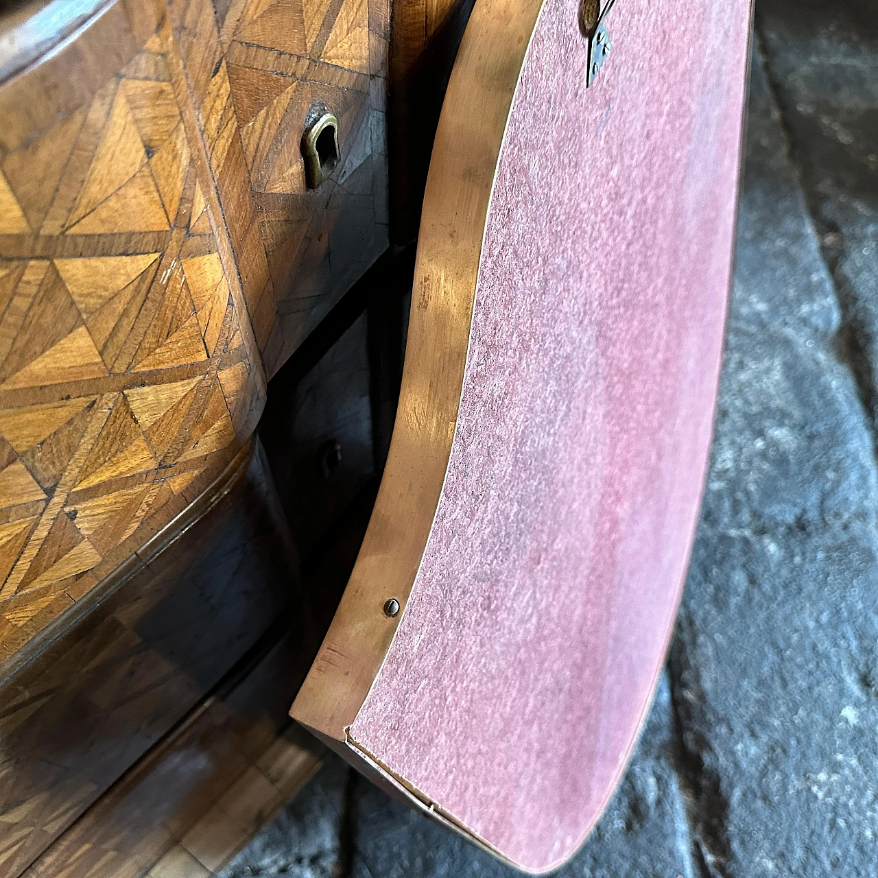 Specchio da parete in ottone nello stile di G. Ponti, anni '50 9