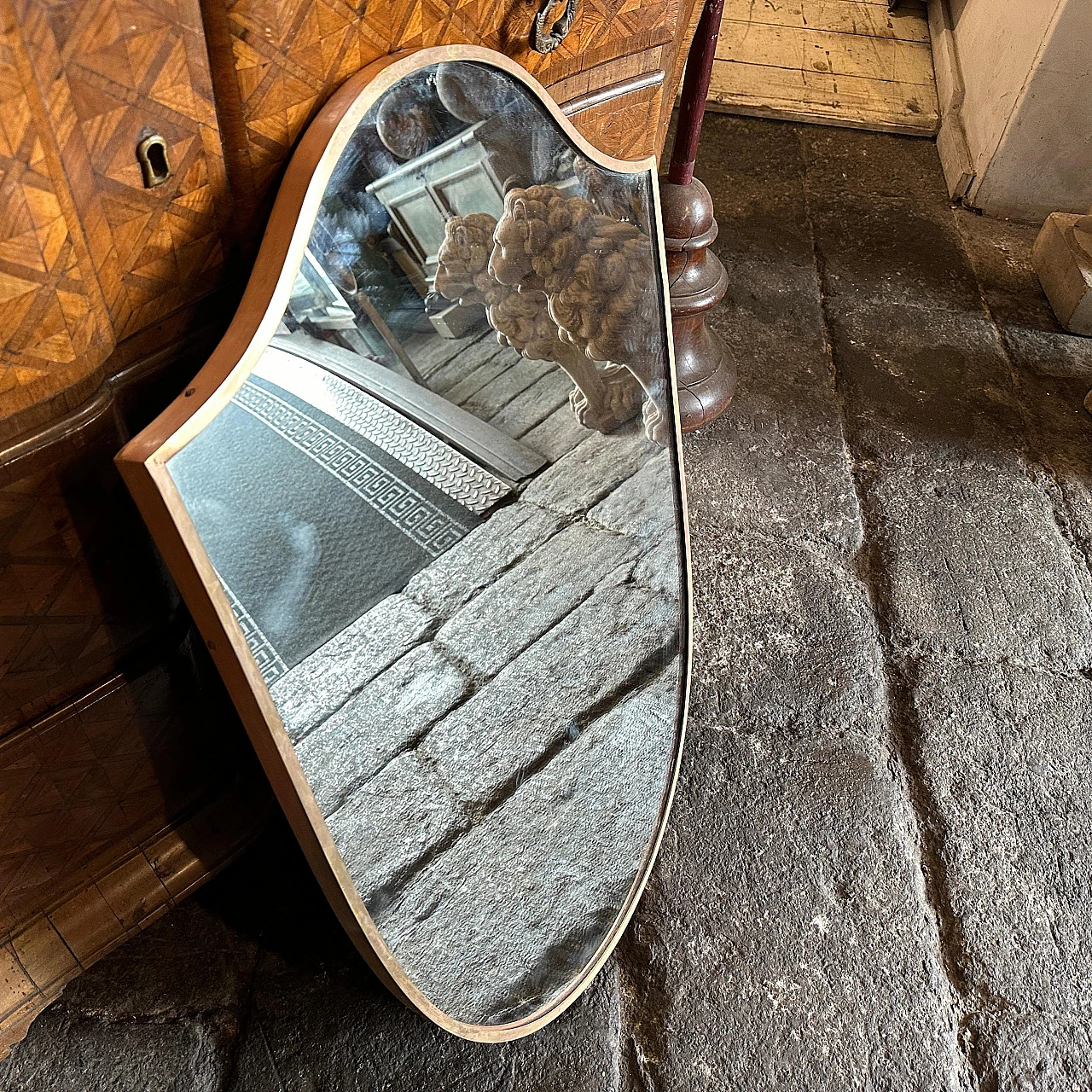 Specchio da parete in ottone nello stile di G. Ponti, anni '50 11