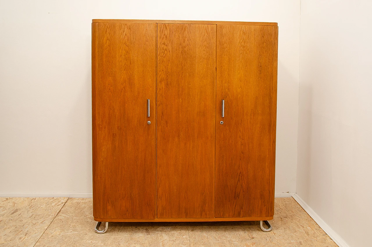 Bauhaus oak three-door wardrobe by Vichr & Spol, 1930s 2