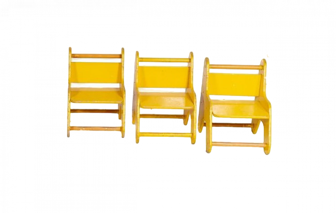 3 Children's chairs in yellow wood, 2000s 7