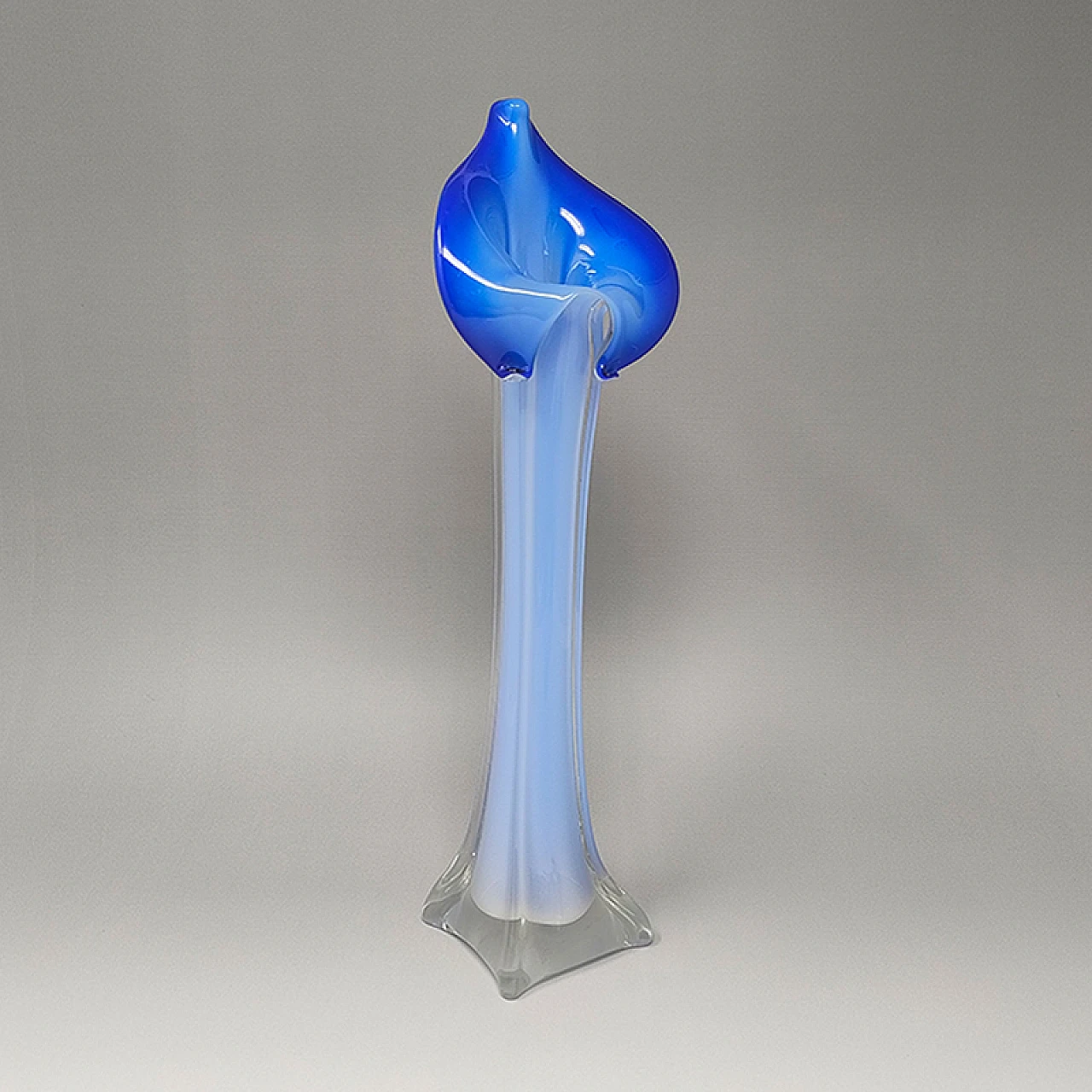 Murano glass calla lily Jack-in-the-Pulpit vase, 1960s 3