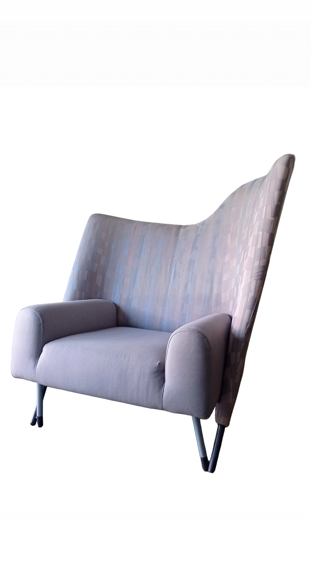 Poltrona Torsi in tessuto geometric di Paolo Deganello per Cassina 206