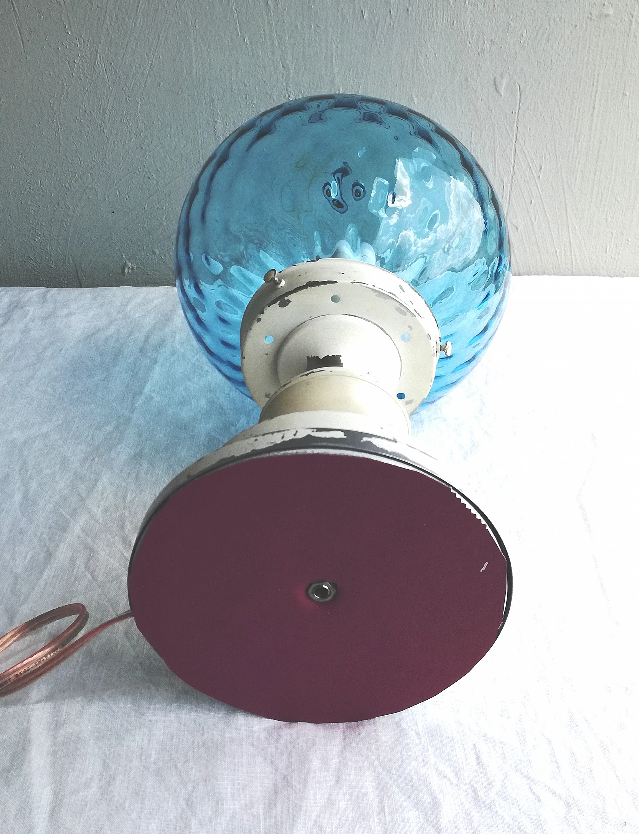 Lampada da tavolo in metallo e vetro soffiato blu, anni '70 8