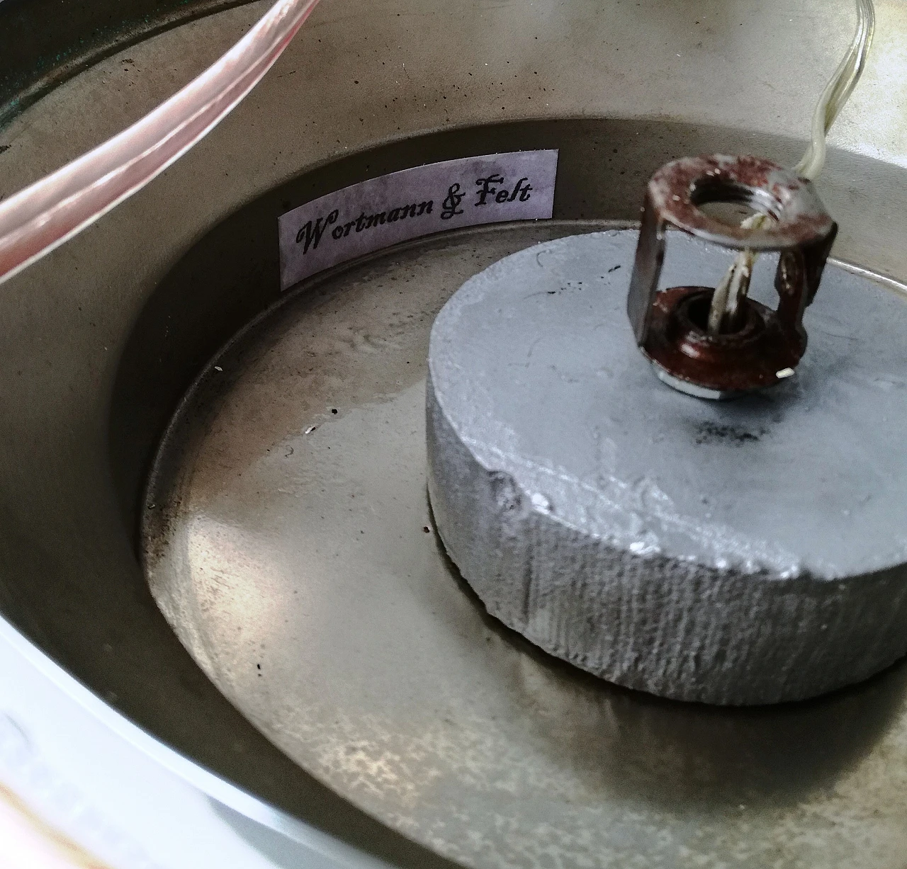 Lampada da tavolo in metallo e vetro soffiato blu, anni '70 11