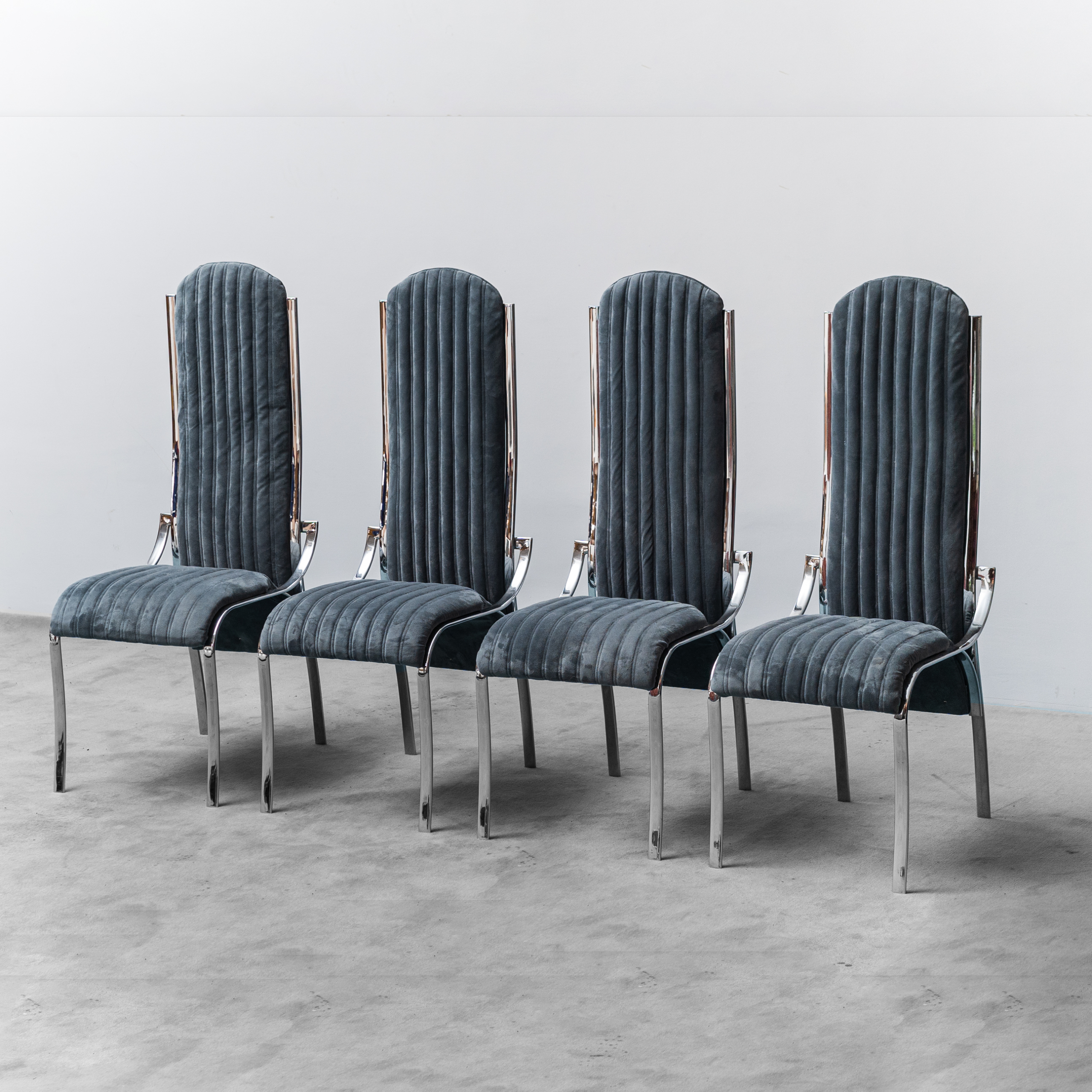 Chairs in metal and velvet, 1970s intOndo