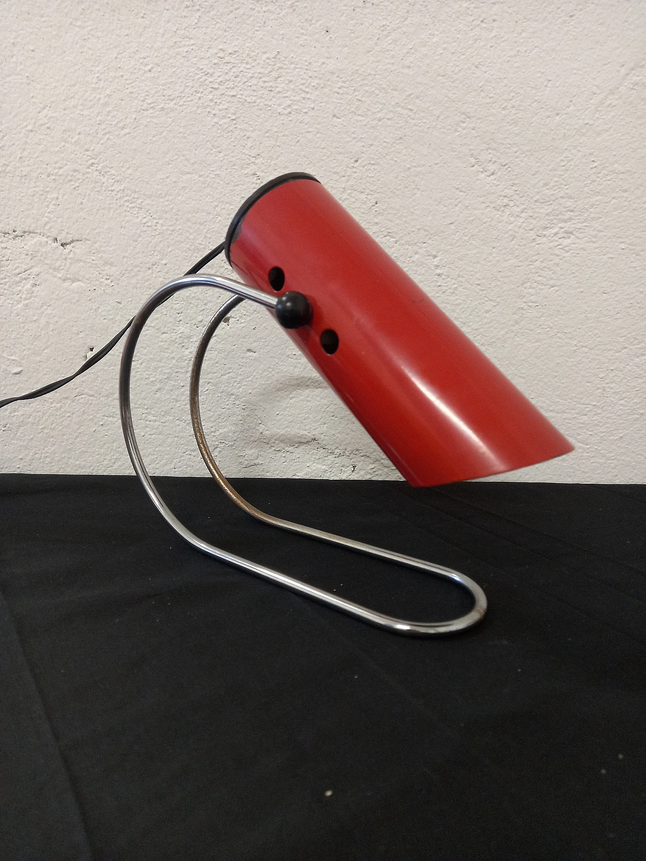 Lacquered metal table lamp attributed to Angelo Lelli, 1970s 3